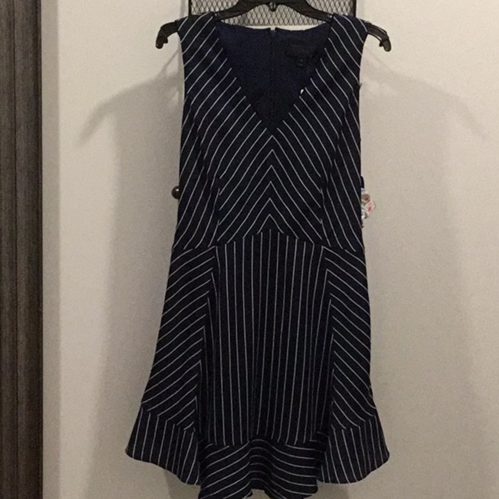 J Crew Size 4 Navy Sleeveless Dress